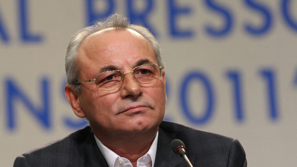 На комисия: Ахмед Доган може да остане без „ДПС“ в парламента