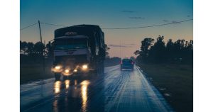 камион снимка; Пиксбей