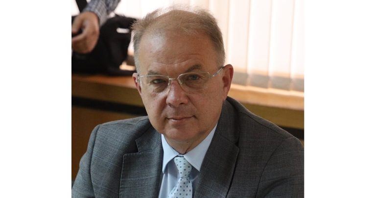 Радомир Чолаков е зам.-председател на КЗК Радомир Чолаков е зам.-председател на КЗК