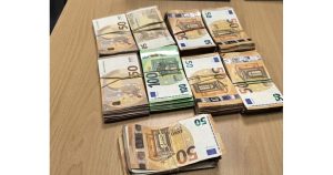 Откриха близо 160 хил. евро, укрити в камиони на Капитан Андреево СНИМКА: Агенция "Митници"