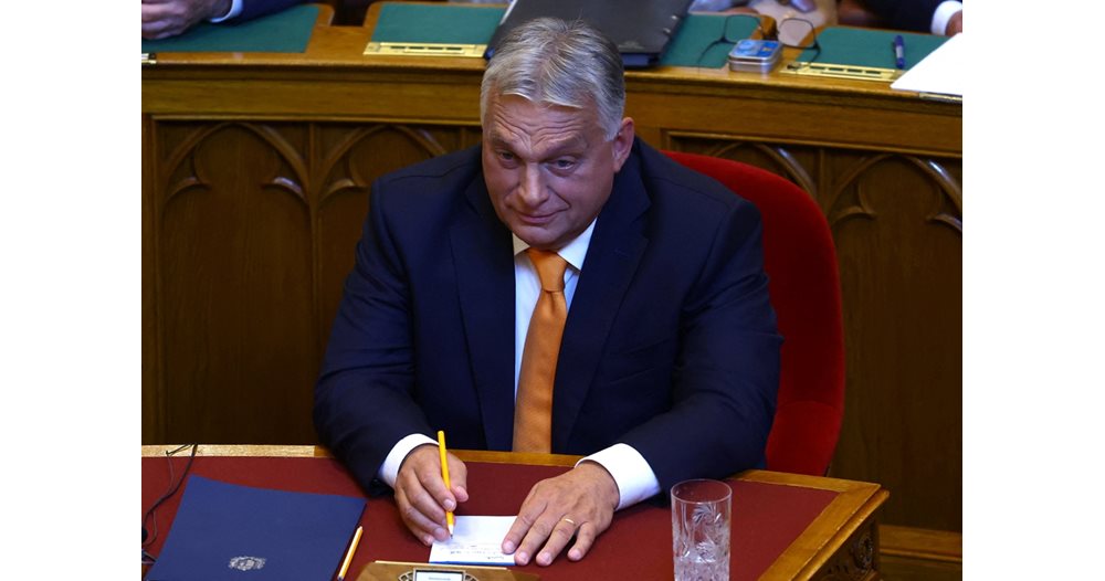 Орбан залива Унгария с омраза: Милиарди за пропаганда и клевети
