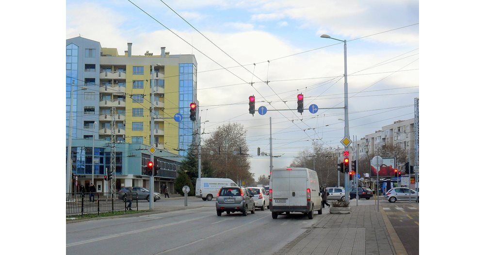 Край на транспортните неволи в „Кючук Париж“: 5 автобусни линии се връщат по редовните си маршрути Край на транспортните неволи в „Кючук Париж“: 5 автобусни линии се връщат по редовните си маршрути