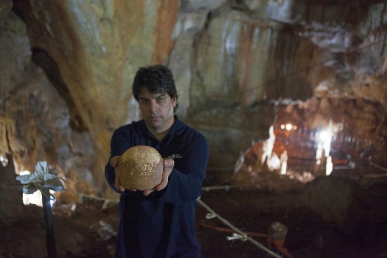 Едномилионен череп пренаписва човешката еволюция: Homo sapiens се появява половин милион години по-рано Едномилионен череп пренаписва човешката еволюция: Homo sapiens се появява половин милион години по-рано