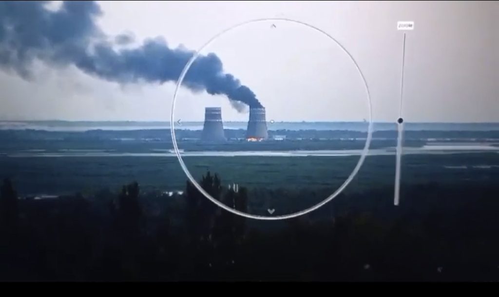 Запорожка АЕЦ възстанови захранването, но рискът остава висок