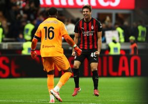 Милан с драматична победа над Наполи, оглави Серия А с триумвират