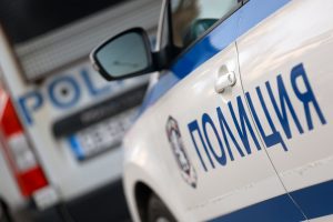 Чужденец разби витрини на 7 обекта в центъра на София