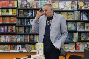 Георги Господинов и Джордж Клуни на една сцена в Полша за фестивала на идеите „Фрийдъм геймс“