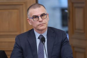 Фискалният съвет с червена лампа: Бюджетният дефицит може да стигне 5.1% без спешни мерки