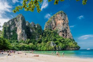 Краби: Дестинация за приключения и спокойствие в Южен Тайланд