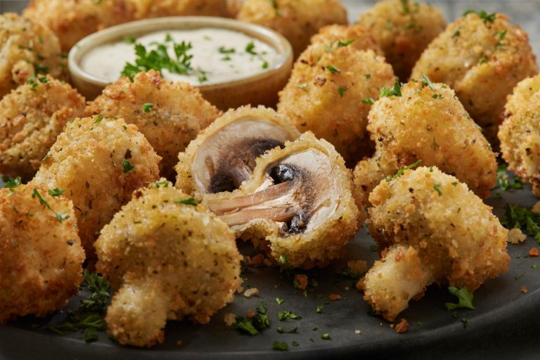 Панирани цели гъби: Изкусително мезе с нови тайни за свежест и вкус