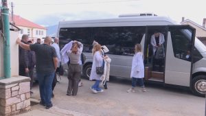Български лекари преглеждат безплатно в Албания, хиляди минаха през кабинетите им