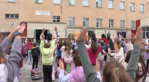 Благоевградско училище възражда сутрешната гимнастика за по-енергичен старт на деня