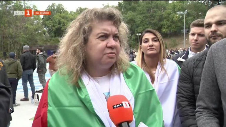 Наталия Киселова: Волейболните ни шампиони са герои!
