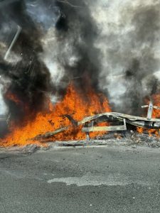 Тир пламна на АМ "Тракия", задръстване над 6 км в посока София