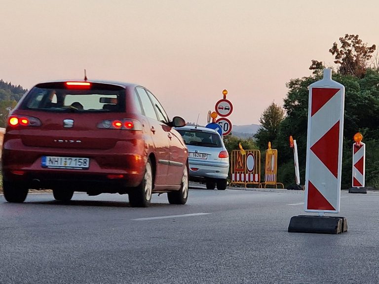 Мащабни ремонти по "Хемус" и "Тракия": АПИ отваря аварийната лента за улеснение на трафика