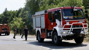 Пожарът край бившата рафинерия „Плама“ в Плевен е овладян, няма опасност от разпространение