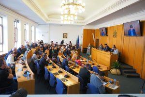 Дебатите в СОС за паркирането и транспорта в София се разпалват, „Спаси София“ предлага червена зона и нови паркинги