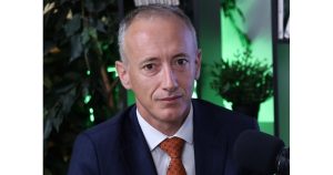 Пълна забрана за телефони вече е факт в 35% от училищата, изпреварвайки закона