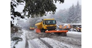 Проходът "Петрохан" отново е отворен за леки коли след обилния снеговалеж