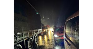 Ад по "Тракия": Километрични тапи и 2,5 часа за 23 км заради ремонти и аварирал ТИР