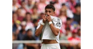 Турция пристига в София със звезден състав, Монтела обяви групата за мача с България