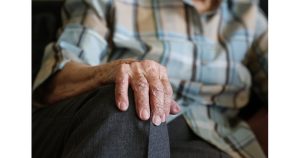 Гърция въвежда постоянен бонус от 250 евро за пенсионери, българи също ще получат помощ
