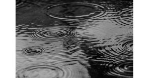 Червен код по Черноморието: Проливни дъждове, силен вятър и сняг над 1800 метра на 7 октомври