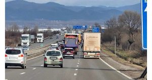 Протест в „Бенковски“: Жители настояват за „легнали полицаи“ заради джигити, вдигащи над 100 км/ч