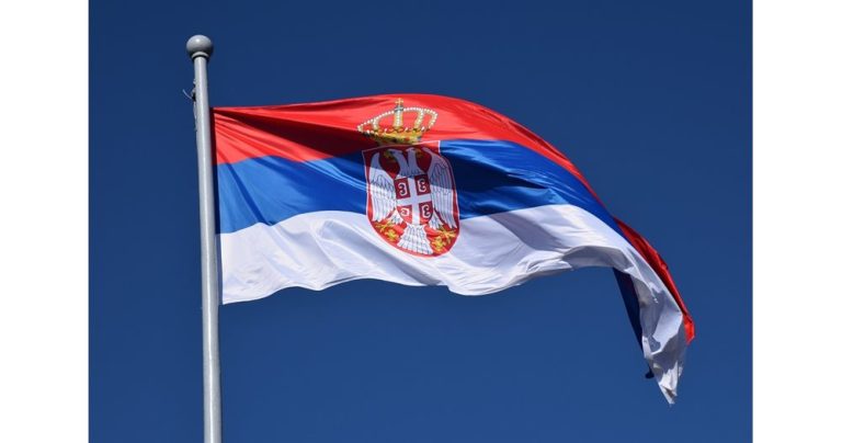 Недостиг на кадри: Сърбия връща пенсионирани полицаи срещу 80 000 динара