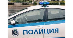 Хулиганство в Ярлово: 71-годишен мъж хвърли пиратка по патрулка и обижда полицаи