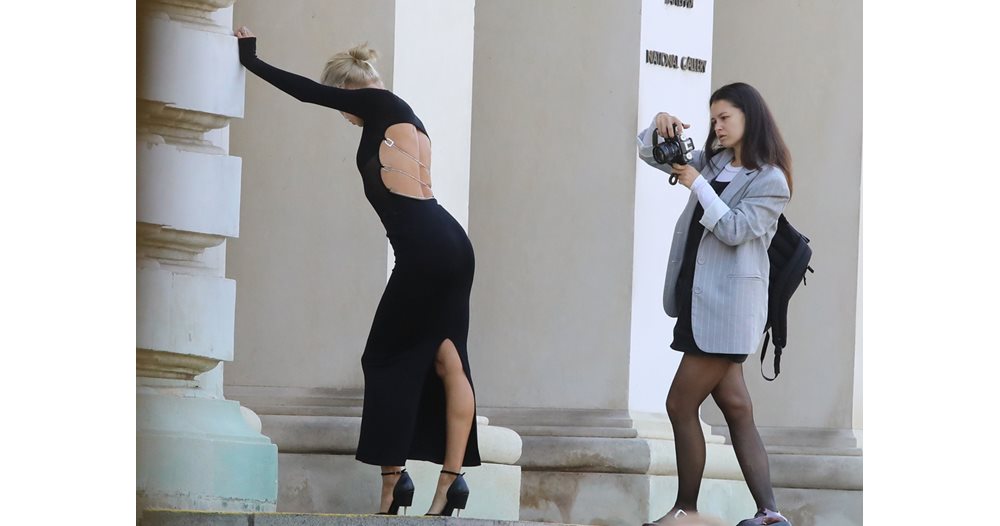 Фотозагадка разпали мрежата: Коя е българската актриса, ненадмината в драматичните роли?