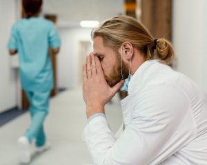 СЗО: Българските лекари в Топ 5 на Европа по алкохолна зависимост и в Топ 10 по депресия