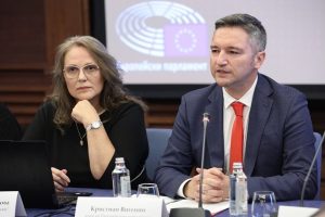 Кристиан Вигенин и д-р Цветеслава Гълъбова: Започваме ново усилие за реформа на психично-здравната грижа