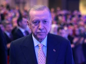 Ердоган пристига в Египет за среща на върха за мир: Старт на ключова фаза от плана на Тръмп