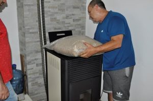 Бургас диша по-чист въздух: Над 1400 домакинства замениха безвъзмездно печките на твърдо гориво