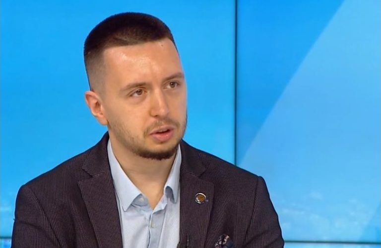 Икономисти: Бюджетният дефицит е неконтролируем, прогнозата за 2025 г. стига 5% от БВП Икономисти: Бюджетният дефицит е неконтролируем, прогнозата за 2025 г. стига 5% от БВП