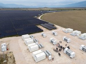 Sunterra RE въведе в експлоатация 68 MWh батерийна система към ФЕЦ Карлово, финансирана по НПВУ