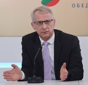 Николай Денков: Политическата криза е прогнозирана, създават я мафиотски групи, търсещи представителство