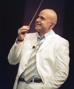 Война за думите: Как Слави Трифонов се разделя с най-близките си съратници