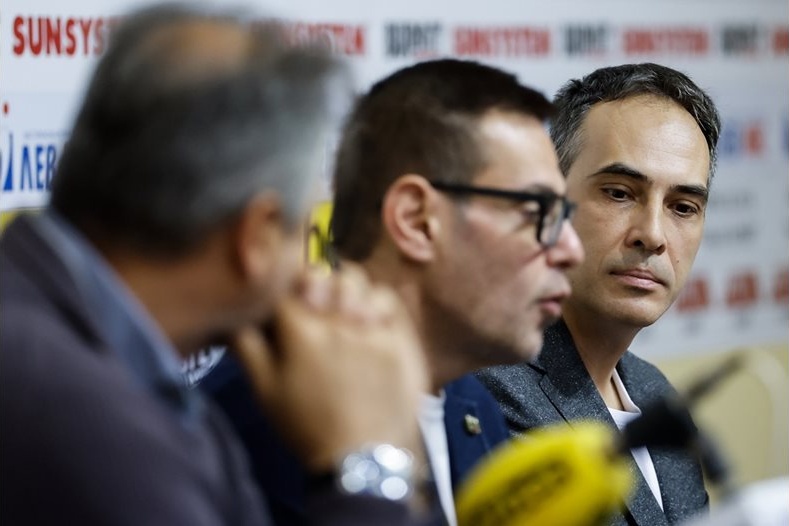 Стефан Чолаков: Смяната на Варна със София е заради големия интерес. Нужни са реалистични очаквания Стефан Чолаков: Смяната на Варна със София е заради големия интерес. Нужни са реалистични очаквания