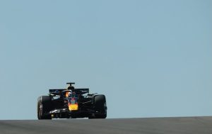 Верстапен с категорична победа в САЩ, завърза битката за титлата във Формула 1