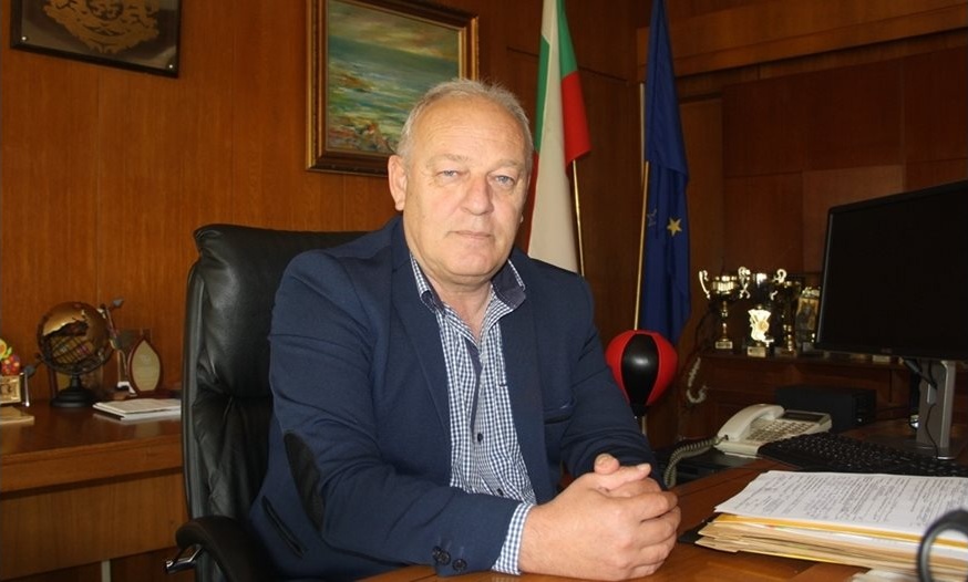 Смолян се готви за еврото и нова такса смет: Мелемов отчита ниска престъпност и екологична чистота Смолян се готви за еврото и нова такса смет: Мелемов отчита ниска престъпност и екологична чистота