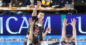 Алекс Николов с феноменален старт в Италия: 30 точки срещу Петков и Татаров в българско дерби