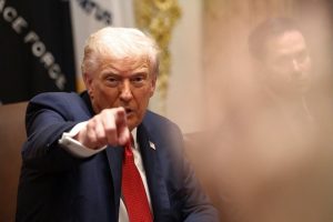 Рейтингът на Тръмп се повишава, въпреки че повечето американци винят републиканците за "шатдауна"