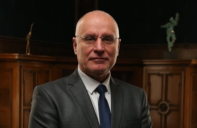 Радев пред МВФ: Надеждните публични финанси са котва на стабилността, България върви към растеж 3% Радев пред МВФ: Надеждните публични финанси са котва на стабилността, България върви към растеж 3%