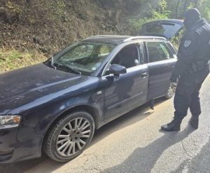 Акция на МВР: Задържаха десет нелегални мигранти на пътя Самоков – София