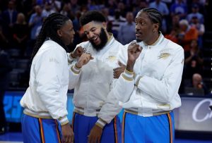 Драма в НБА: Шампионът 'Оклахома' надви 'Хюстън' след две продължения на старта