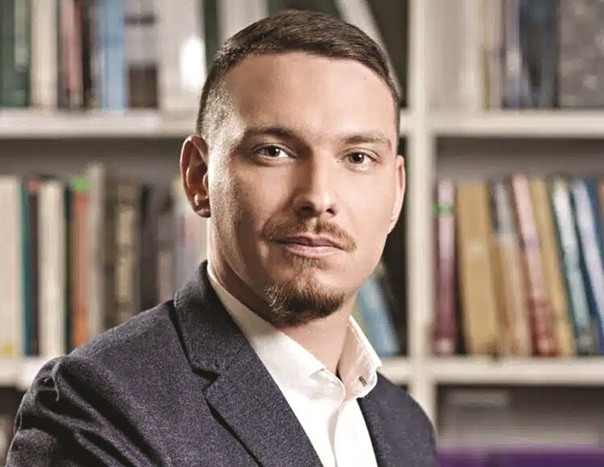 Административна реформа: Поне 100 общини трябва да се слеят, за да се освободят кадри за бизнеса Административна реформа: Поне 100 общини трябва да се слеят, за да се освободят кадри за бизнеса