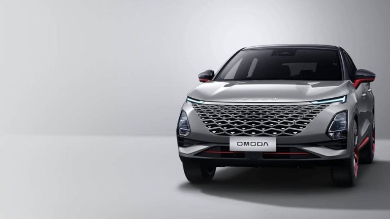 Chery представи прототип на твърдотелна батерия с амбиция за пробег от 1300 км Chery представи прототип на твърдотелна батерия с амбиция за пробег от 1300 км