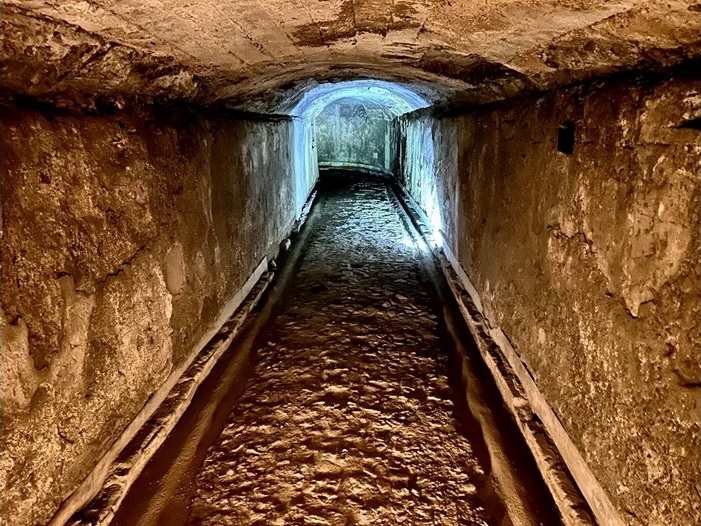 Колизеят разкрива тайния 55-метров проход на Комод след 2000 години Колизеят разкрива тайния 55-метров проход на Комод след 2000 години